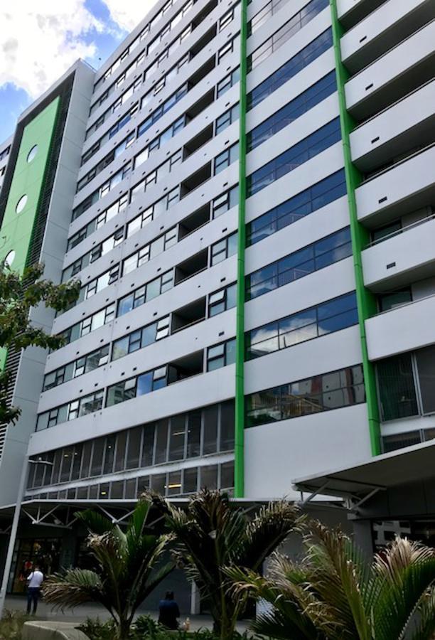 Perfect Location With Harbour Views Lägenhet Auckland Exteriör bild